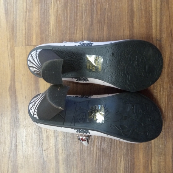 Chocolitas high heels spider web Mary Jane pump - Picture 6 of 7